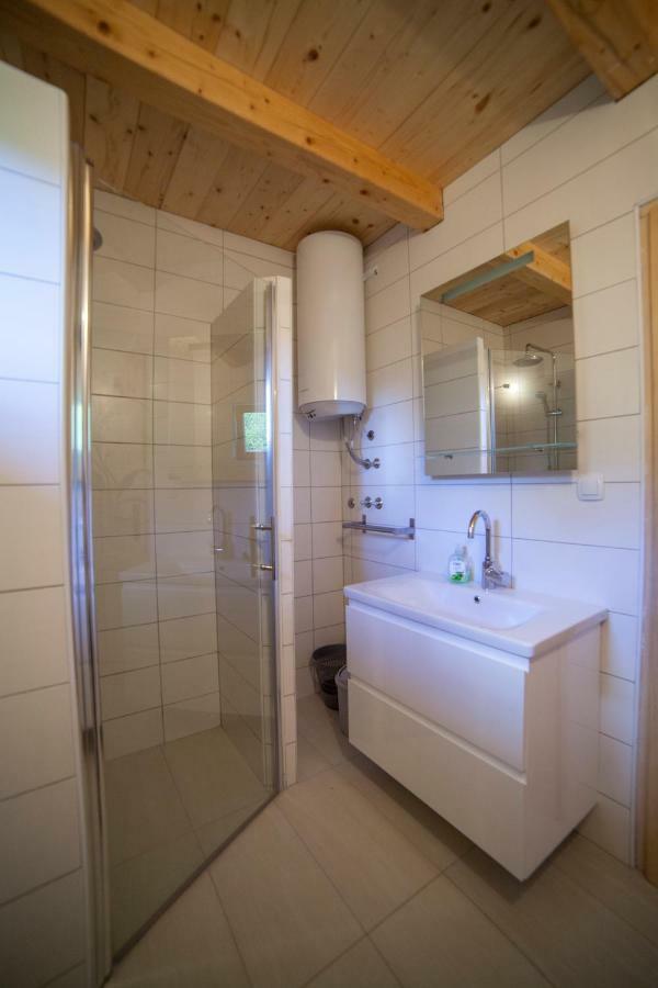 Holiday Homes Eko Klanac Раковица Екстериор снимка